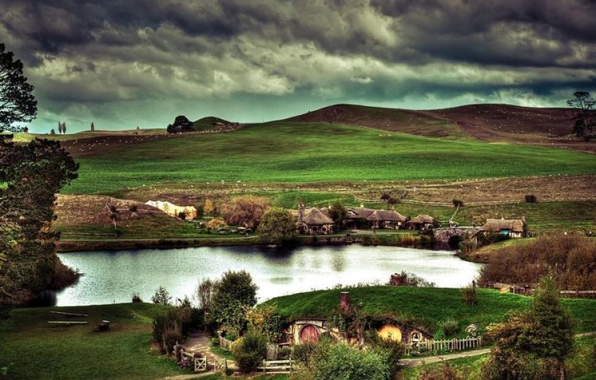 Hobbiton Movie Set tour, Bluespring, Glowworm Cave